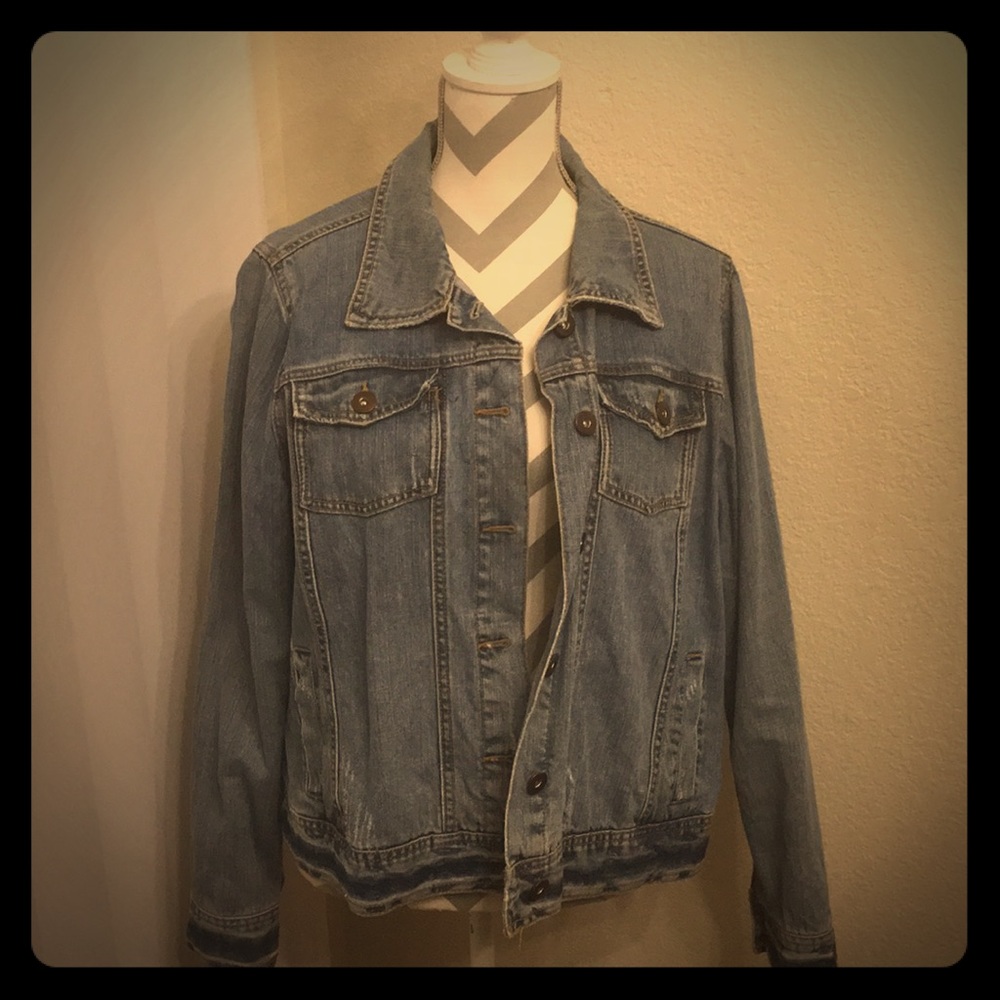 Forever 21 - Distressed Denim Jacket